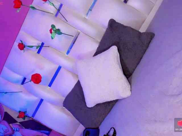 EmmaSweet23 Live Webcam on BongaCams