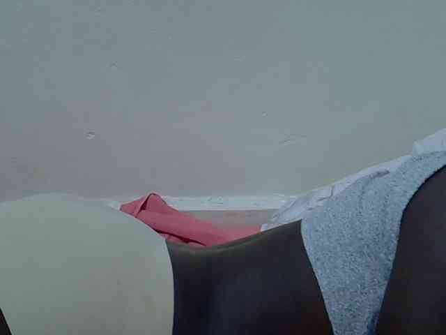 Sexyslim23 Live Webcam on BongaCams