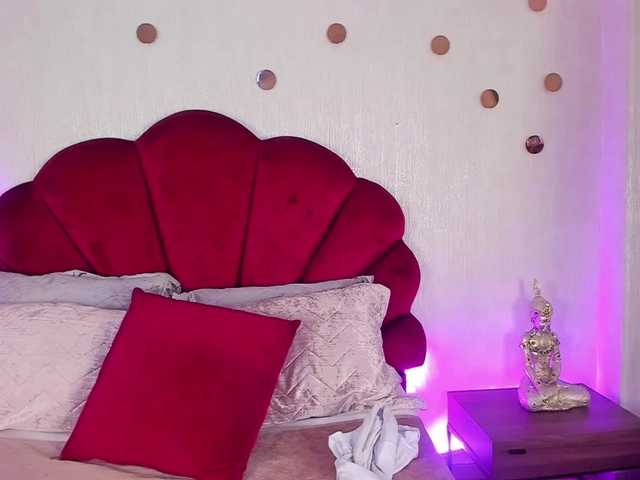 AndreaPink's BongaCams show and profile