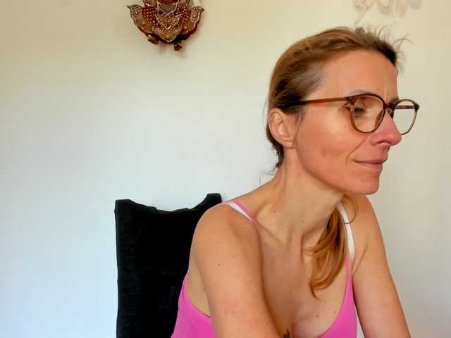 munishpunish's BongaCams show and profile