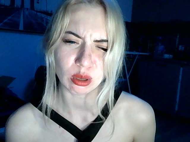 LeliaMercedes webcam