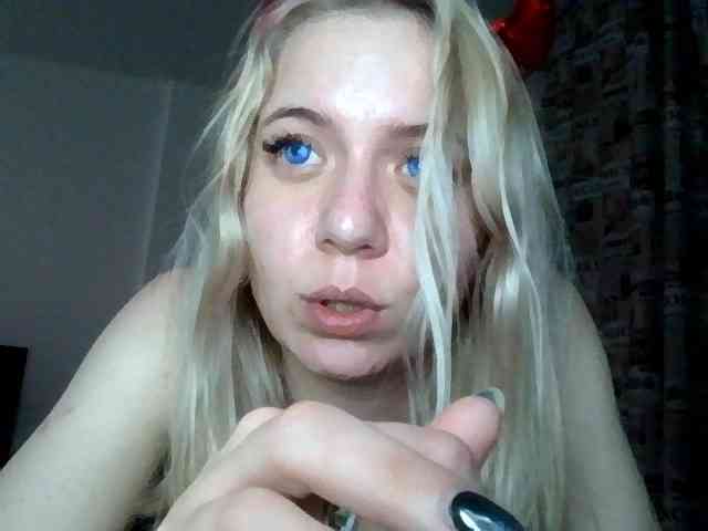 LeliaMercedes webcam