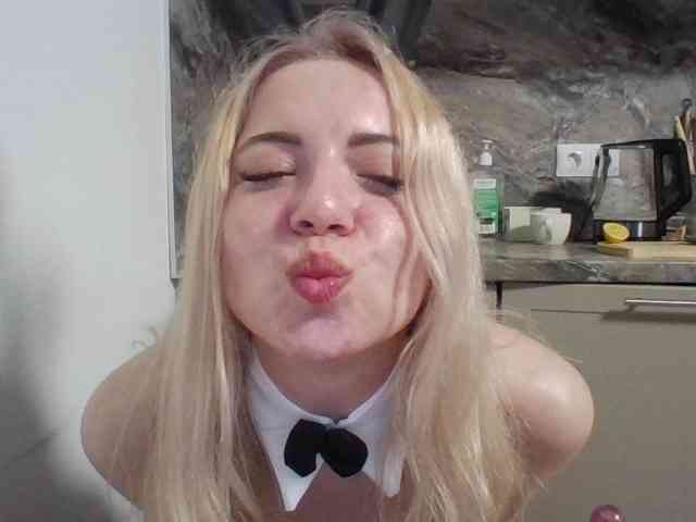 LeliaMercedes webcam