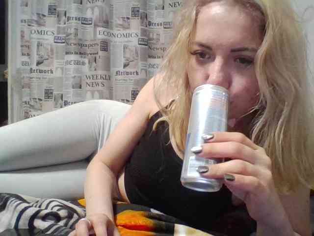 LeliaMercedes webcam