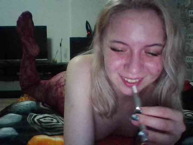 LeliaMercedes webcam