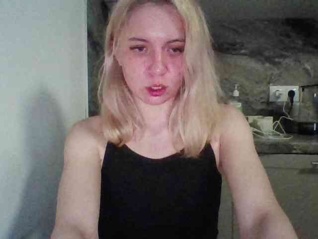 LeliaMercedes webcam