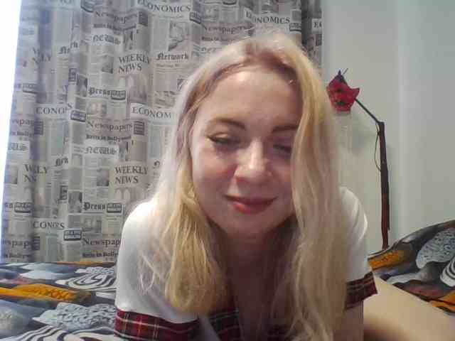 LeliaMercedes webcam