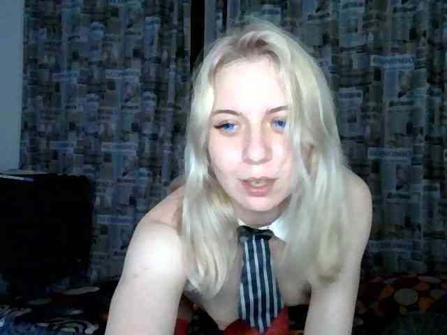 LeliaMercedes webcam