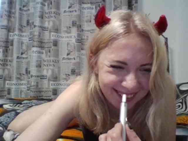 LeliaMercedes webcam