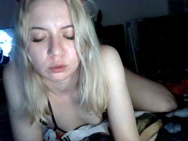 LeliaMercedes webcam