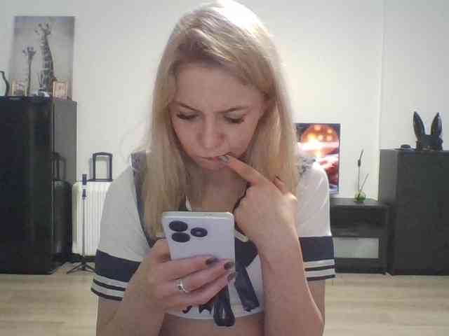 LLeliaMercedes webcam