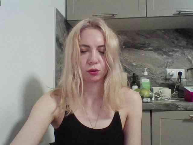 LeliaMercedes webcam