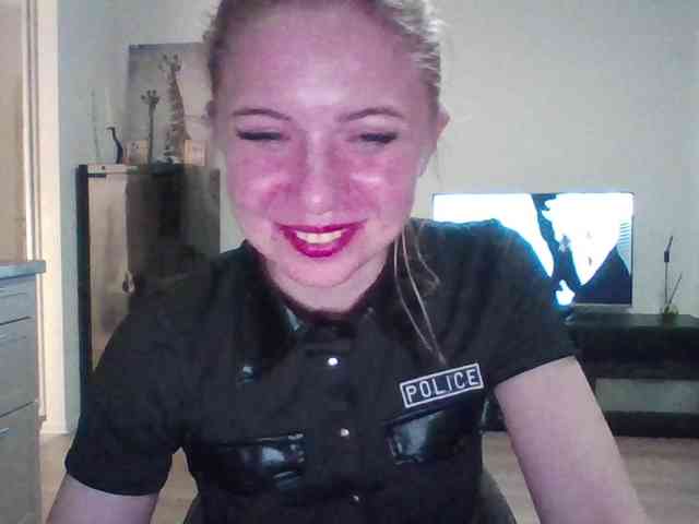 LeliaMercedes webcam