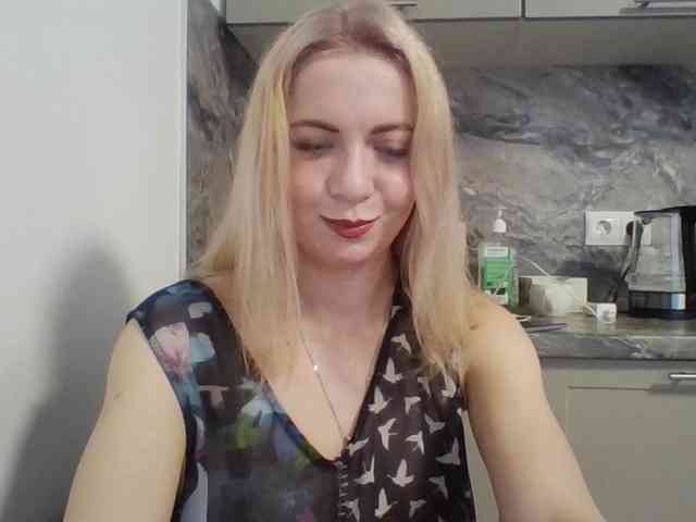 LeliaMercedes webcam