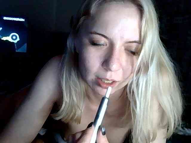 LeliaMercedes webcam