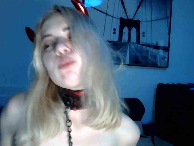 LeliaMercedes webcam