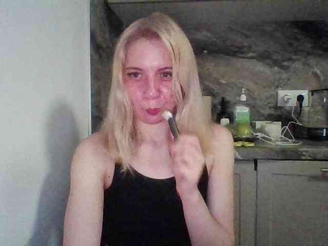 LLeliaMercedes LLeliaMercedes