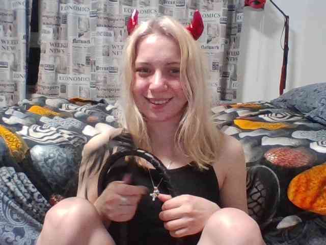 LeliaMercedes webcam