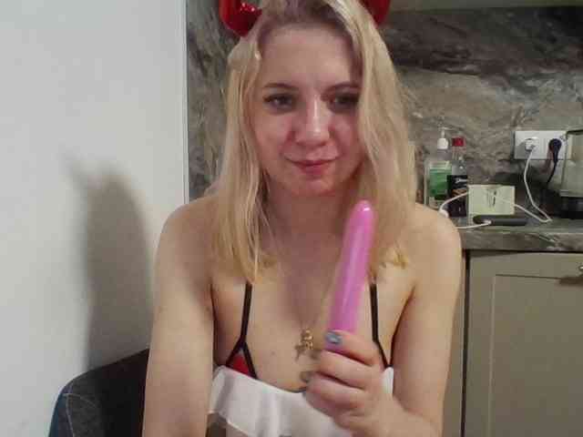 LeliaMercedes webcam