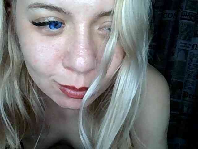 LeliaMercedes webcam