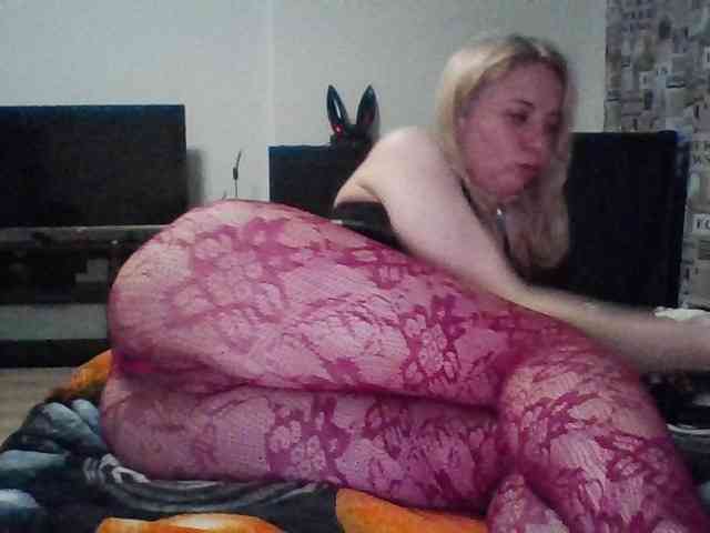 LeliaMercedes webcam