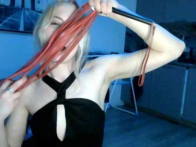 LeliaMercedes webcam