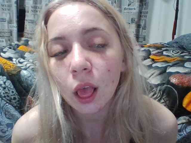 LeliaMercedes webcam