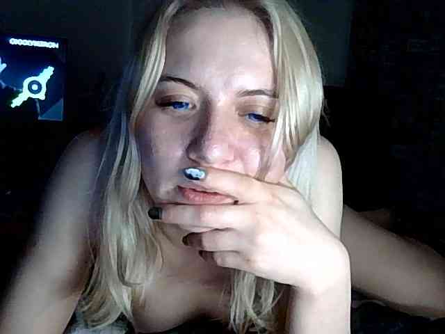 LeliaMercedes webcam