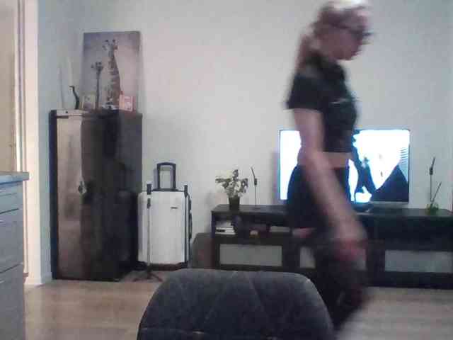 LeliaMercedes webcam