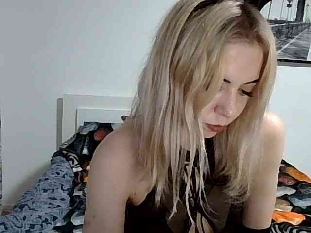 LeliaMercedes webcam