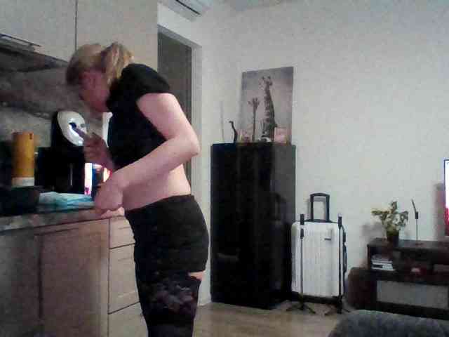 LeliaMercedes webcam