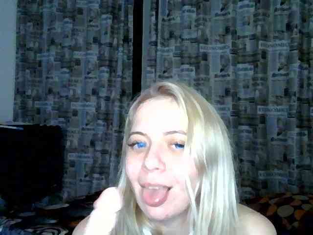 LeliaMercedes webcam