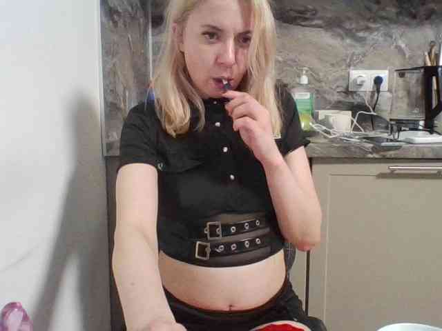 LLeliaMercedes LLeliaMercedes