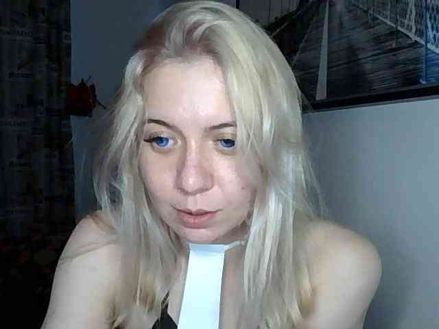 LeliaMercedes webcam