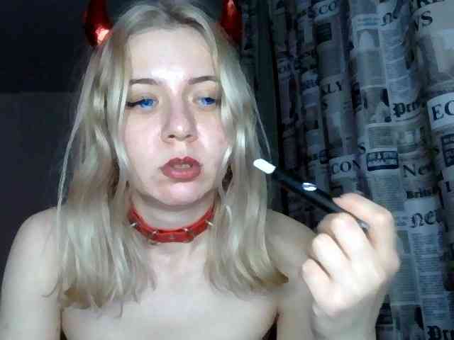 LeliaMercedes webcam