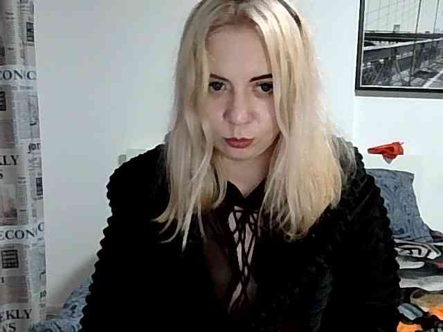 LeliaMercedes webcam