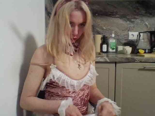 LLeliaMercedes LLeliaMercedes