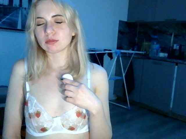 LeliaMercedes webcam