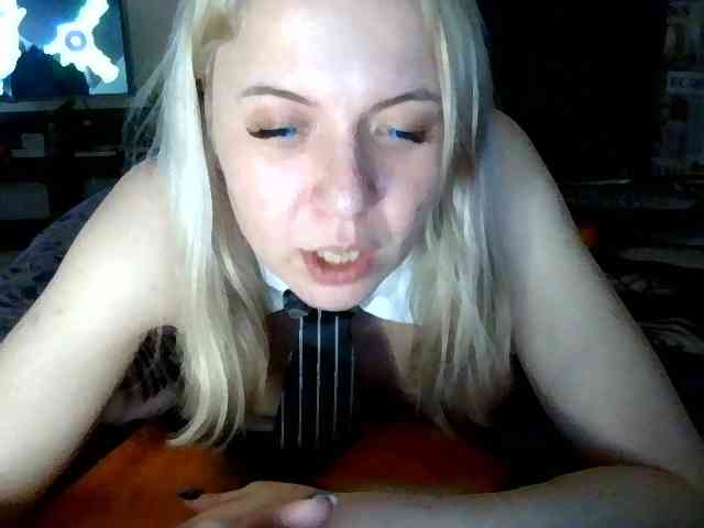 LeliaMercedes webcam