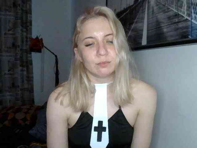 LeliaMercedes webcam