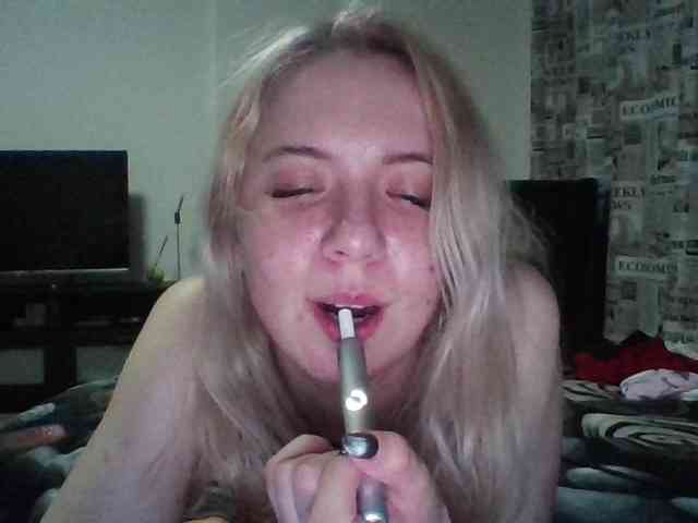 LeliaMercedes webcam