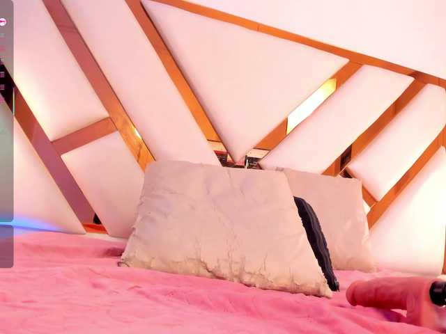 Niicolle-Evanss's BongaCams show and profile