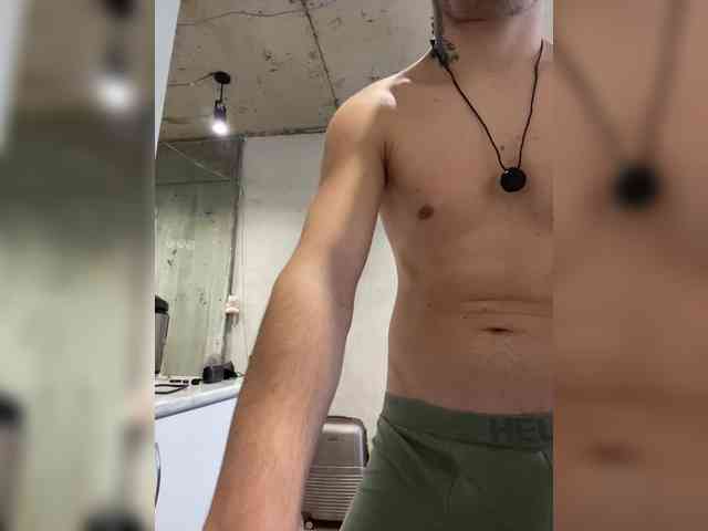 Denis-205 Live Webcam on BongaCams