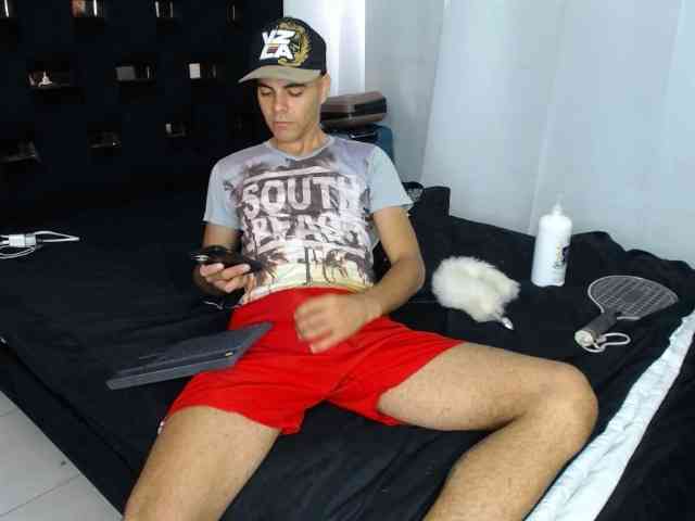 aavg777 Live Webcam on BongaCams