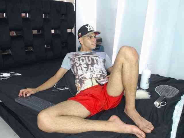 aavg777 Live Webcam on BongaCams