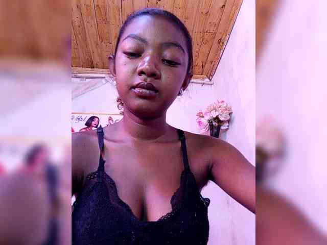 TiciJoa Live Webcam on BongaCams