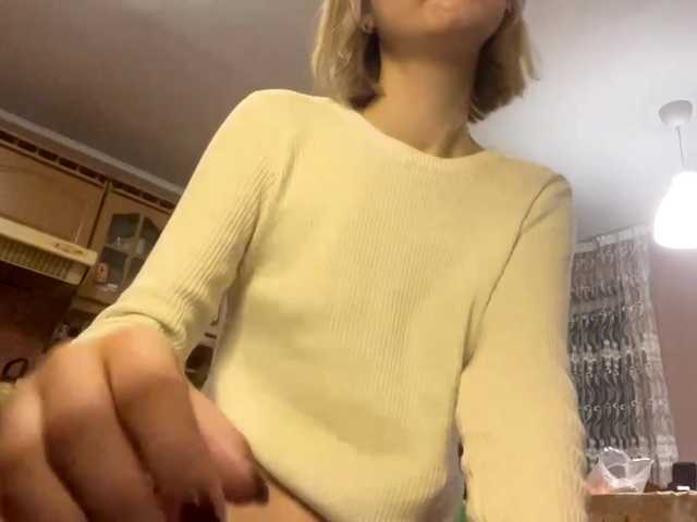 babybloonde's BongaCams show and profile