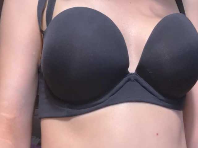 babybloonde's BongaCams show and profile