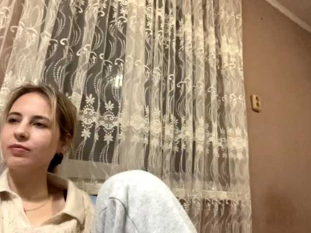 babybloonde's BongaCams show and profile