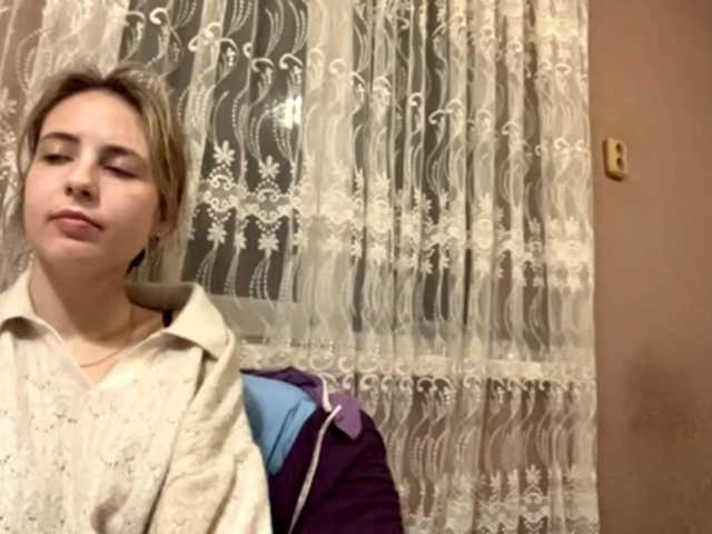 babybloonde's BongaCams show and profile